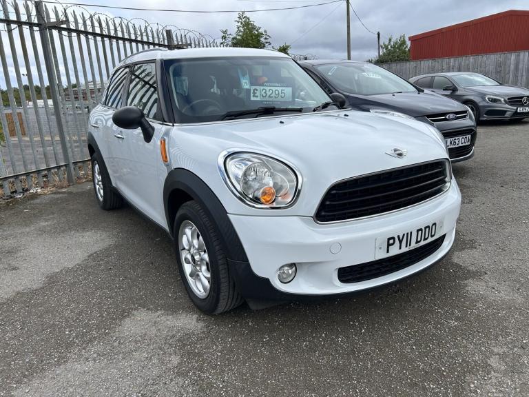 2011, MINI COUNTRYMAN 1.6 One Countryman White Manual Petrol