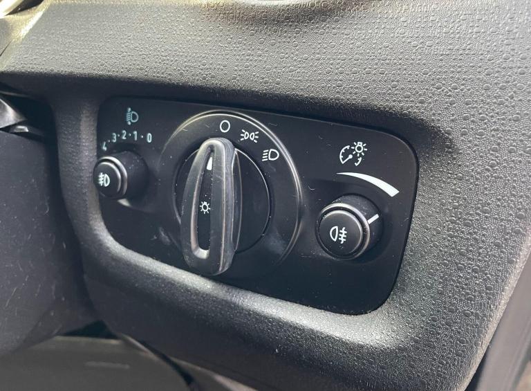 2014 Ford Fiesta 1.25 Zetec Hatchback 3dr Petrol Manual Euro 5 (82 ps) HATCHBACK Petrol Manual