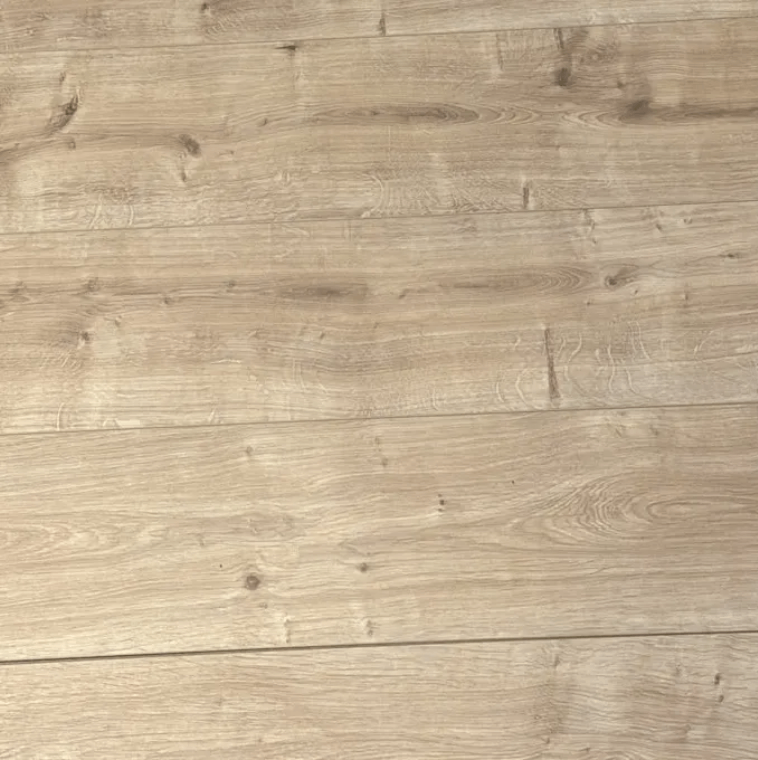Laminate Wood Flooring – Click System, £10 per m² – New