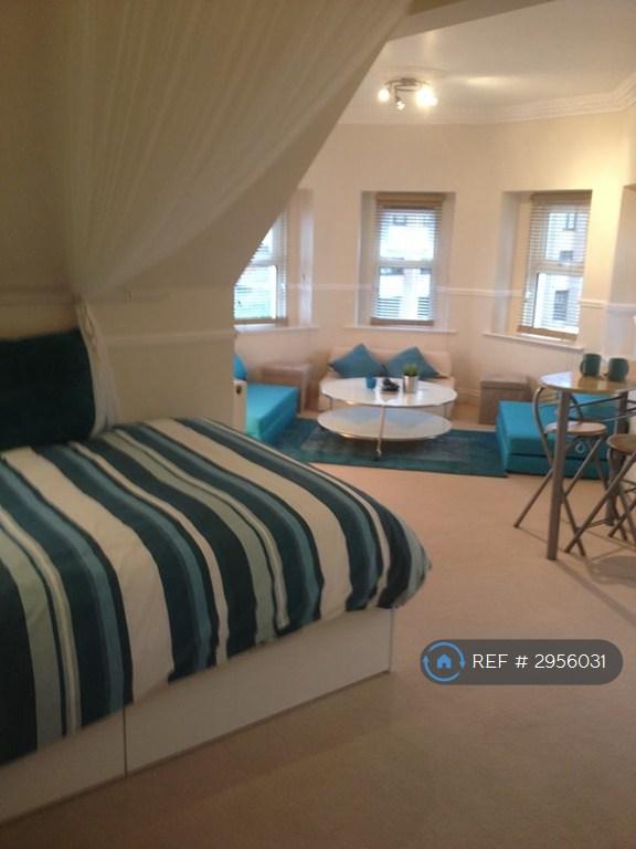 2 bedroom flat in Elmdon Tower, Bournemouth, BH2 (2 bed) (#2956031)
