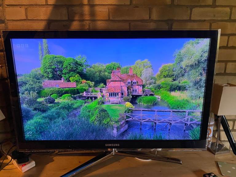 37" Samsung TV – Great Picture