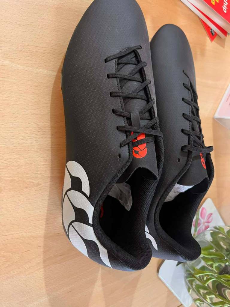 Canterbury Speed Raze Soft Ground Rugby Boots in black and white