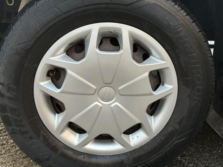 2017 Ford Transit 2.2 TDCi 125ps H2 15 Seater Trend NA DIESEL Manual