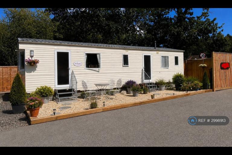 2 bedroom house in The Common, Cranbrook, TN17 (2 bed) (#2998913)