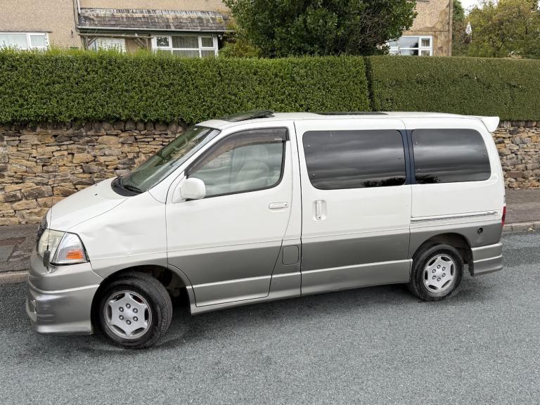 2012 Toyota HiAce V6 PETROL/LPG AUTO WHITE   Petrol Automatic