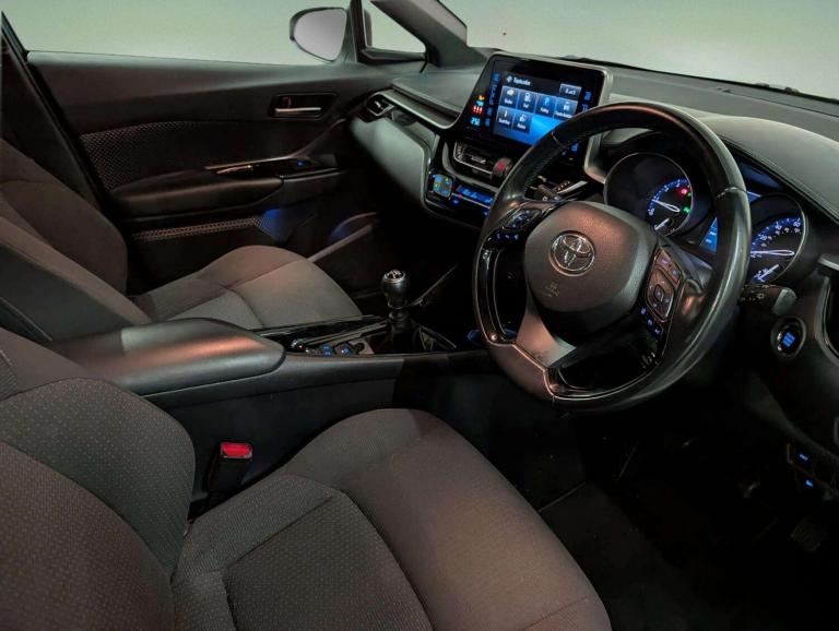 2018 Toyota C-HR 1.2T Design 5dr HATCHBACK PETROL Manual
