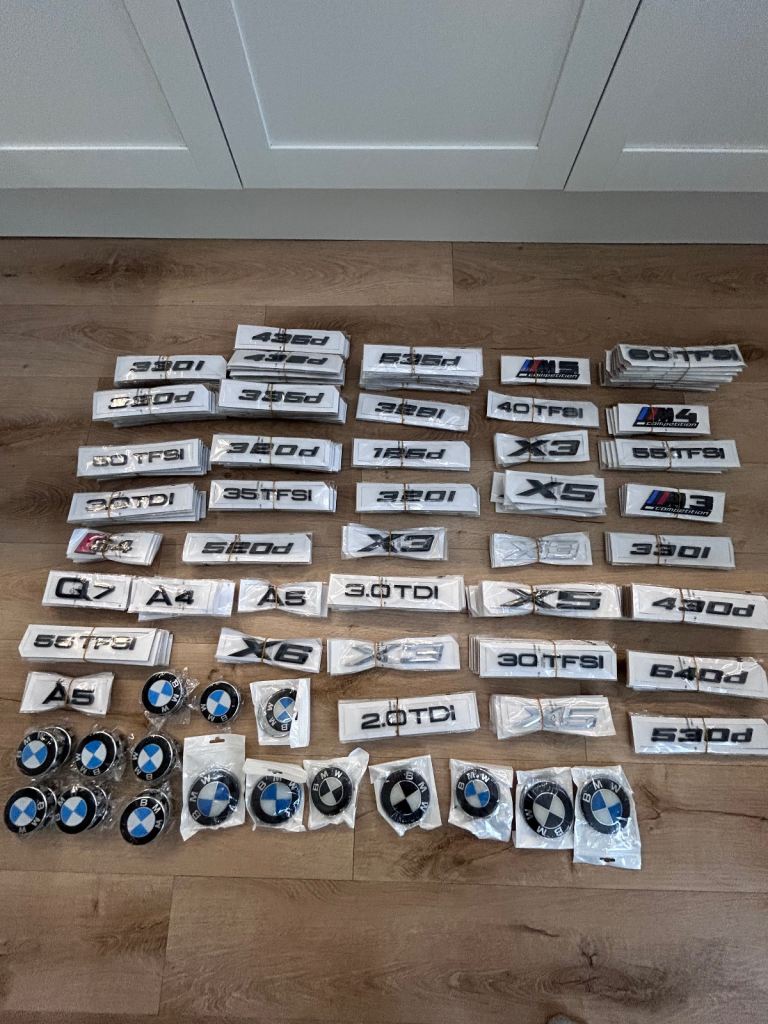 JOB LOT Car Badges & Keyrings RRP £2,700+