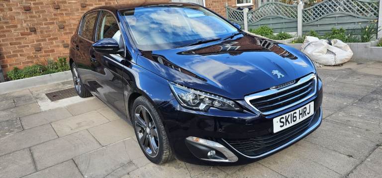 Peugeot, 308, Hatchback, 2016, Semi-Auto, 1199 (cc), 5 doors
