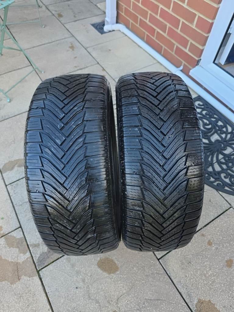 Michelin Alpin 6 Winter Tyres 225/45R17 91H Part Worn
