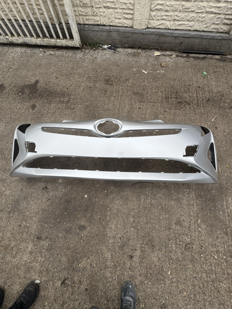 Toyota Prius 1.8L Hybrid 2016-2018 Front Bumper Silver