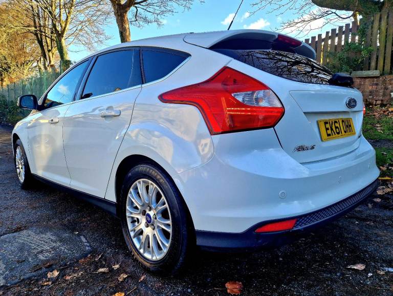 2012 FORD FOCUS 1.6 TITANIUM  *LOW MILES / FULL SERVICE HISTORY /  FULLY LOADED**