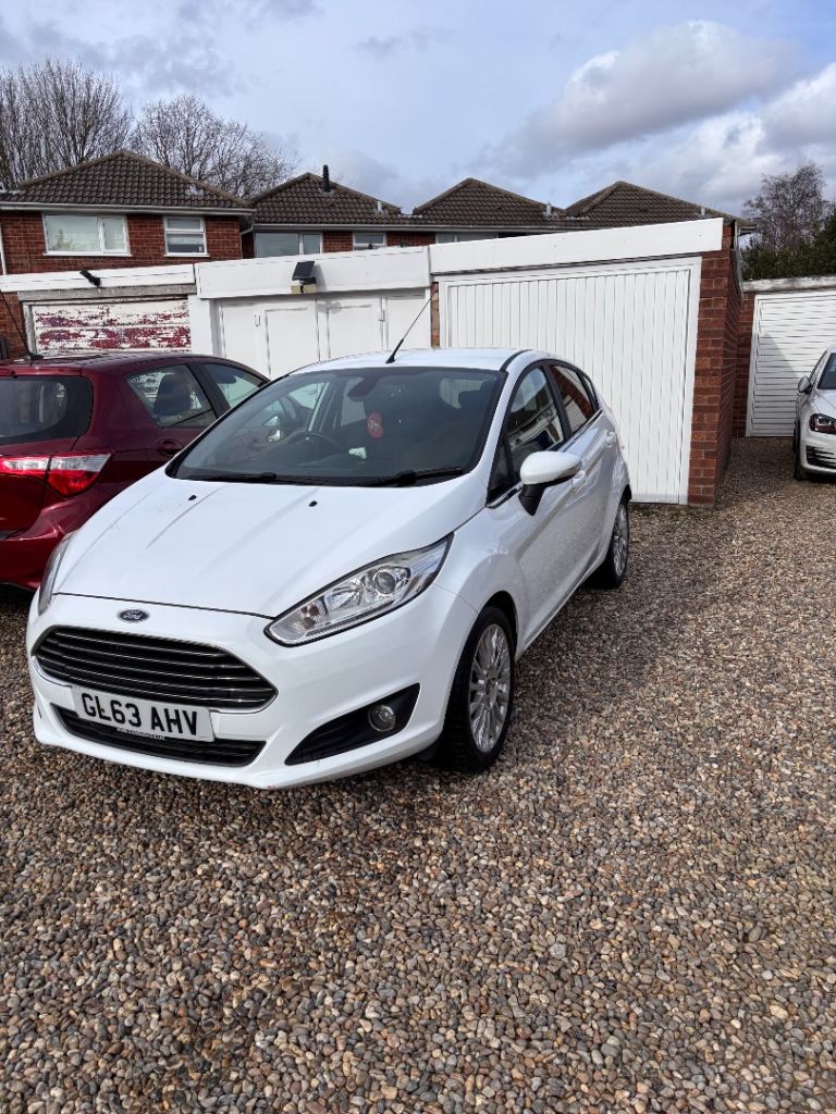 Ford, FIESTA, Hatchback, 2014, Manual, 998 (cc), 5 doors
