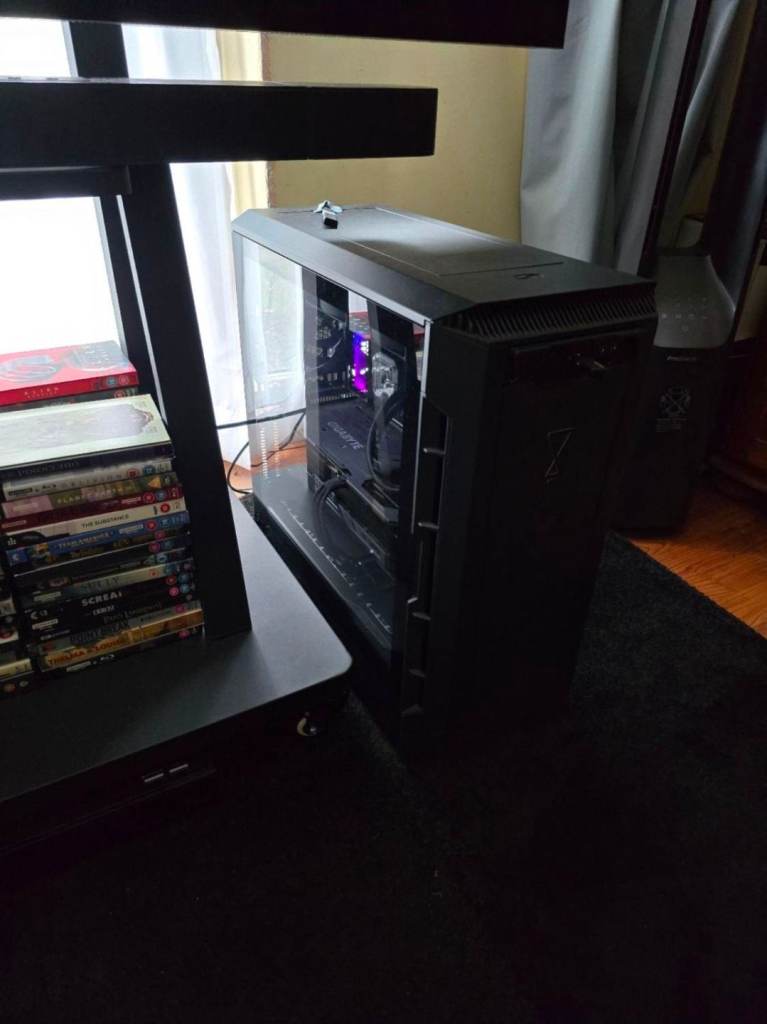 Opsys RTX 4080 Liquid-Cooled Gaming PC