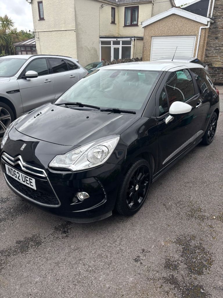 CITROEN DS3 DSTYLE PLUS VTI, LONG MOT, LOW MILEAGE.