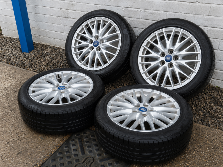 🌟Genuine Ford Focus 17 inch alloy wheels 5x108 with MATCHING TYRES 6m++ MONDEO CONNECT S MAX