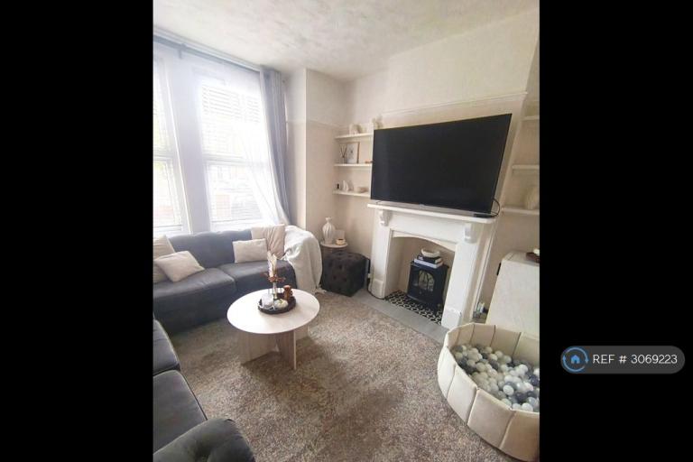 3 bedroom house in Britannia Road, Ipswich, IP4 (3 bed) (#3069223)