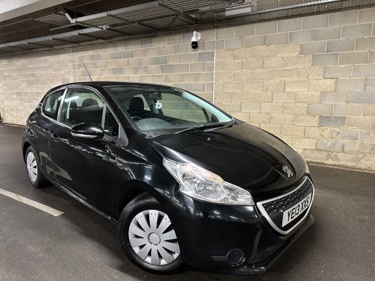 Peugeot, 208, Hatchback, 2013, Manual, 999 (cc), 3 doors