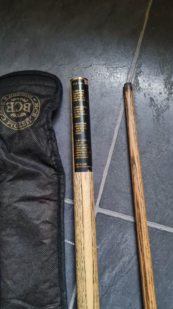 BCE Snooker/Pool Cue with Case – Good Condition