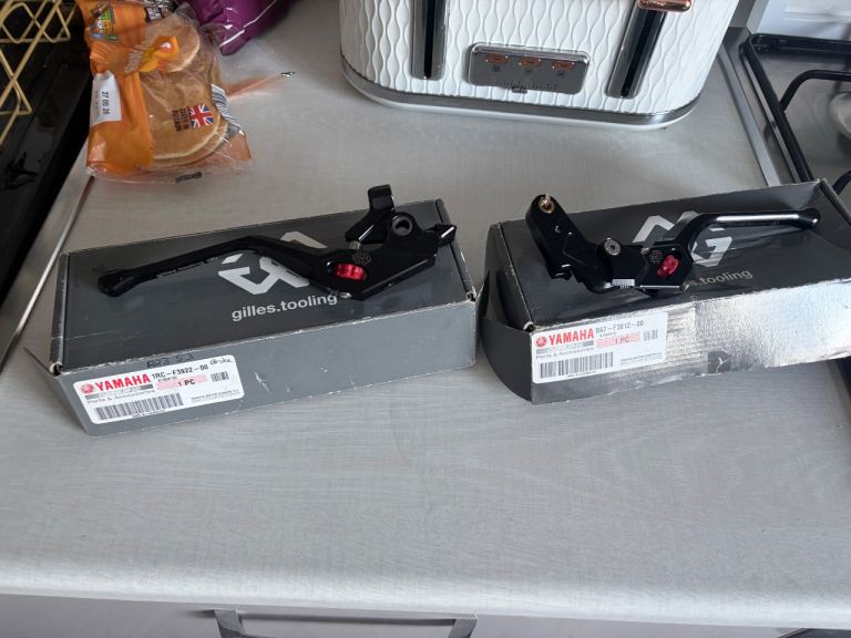 Yamaha mt10 gillies levers £120