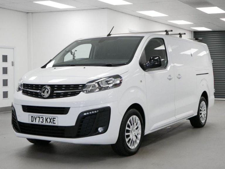 73 VAUXHALL VIVARO 2900 1.5 D 100 BHP L2 LONG PRO EDITION
