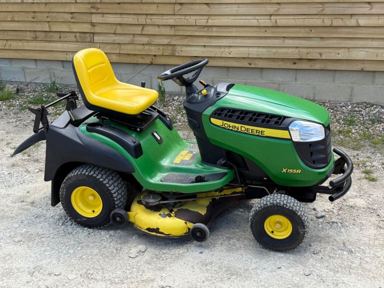 John Deere x155r ride on mower 18hp engine 42 inch deck 