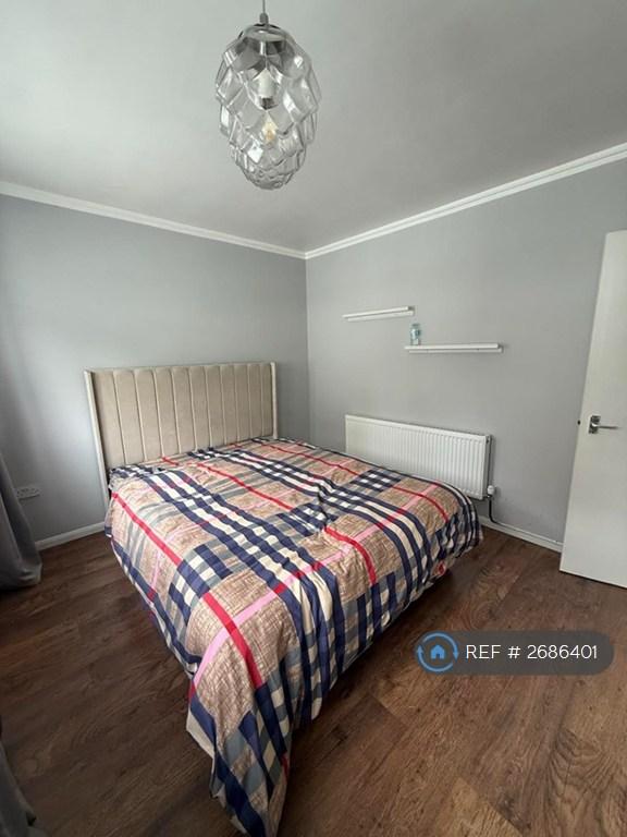 1 bedroom in Uxbridge, Uxbridge, UB8 (#2686401)