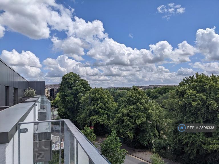2 bedroom flat in Abel Yard The Gateway, Bristol, BS1 (2 bed) (#2806338)