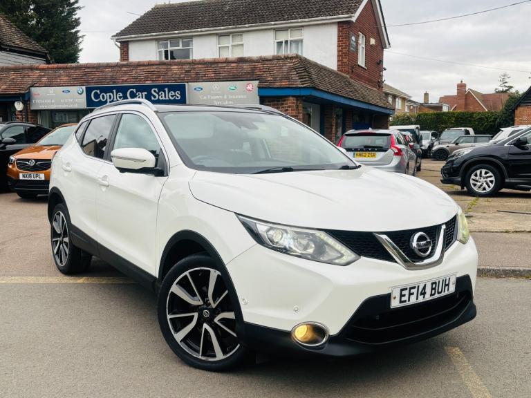 2014 Nissan Qashqai 1.5 dCi Tekna 5dr HATCHBACK Diesel Manual