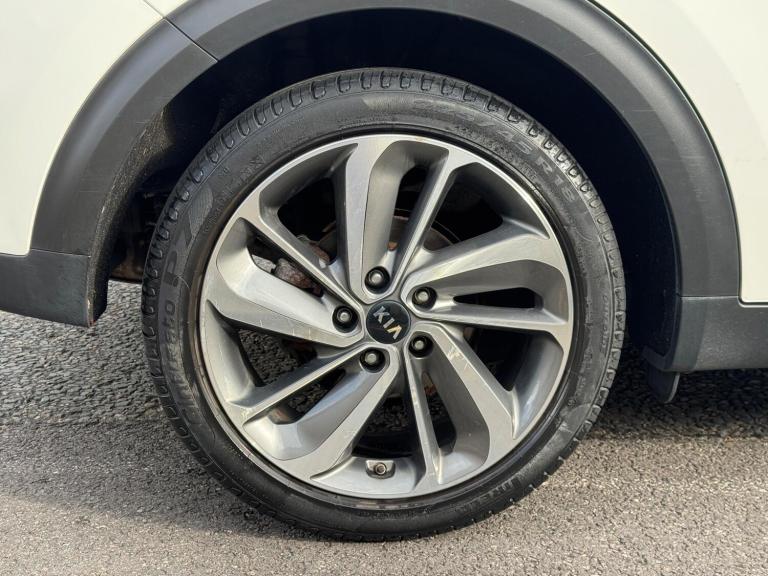 2017 Kia Niro 1.6h GDi 3 DCT Euro 6 (s/s) 5dr ESTATE Petrol/Electric Hybrid Automatic