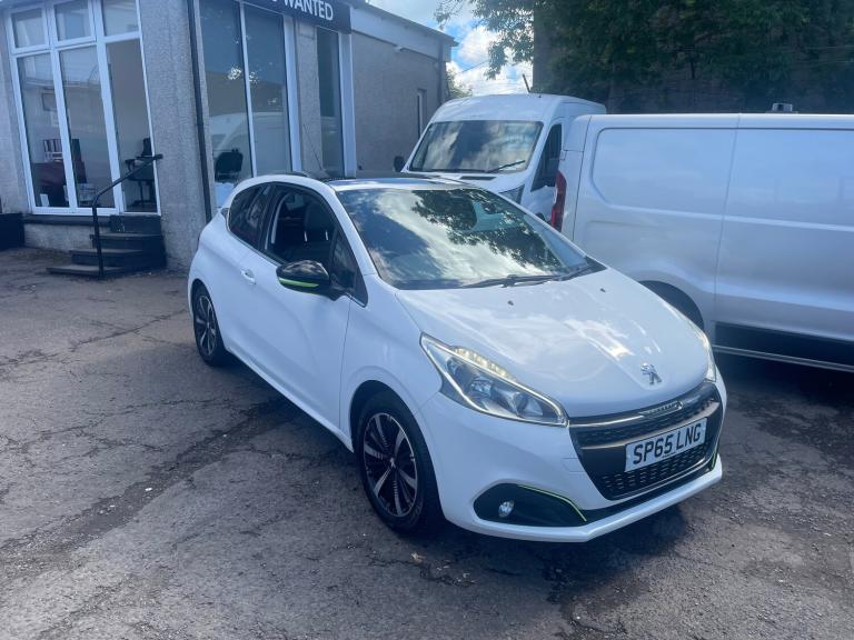 2015 Peugeot 208 1.2 PureTech 82 Allure 3dr HATCHBACK PETROL Manual