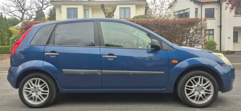 Automatic. 2008 Ford Fiesta Style Climate. MOT - 22/03/27. V. well looked after. 1.6 Petrol 5 door.
