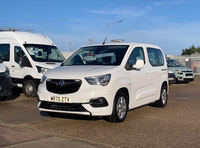 2020 VAUXHALL COMBO LIFE 1.5 TURBO D 130 ENERGY AUTOMATIC 5 SEATER MPV CREW VAN