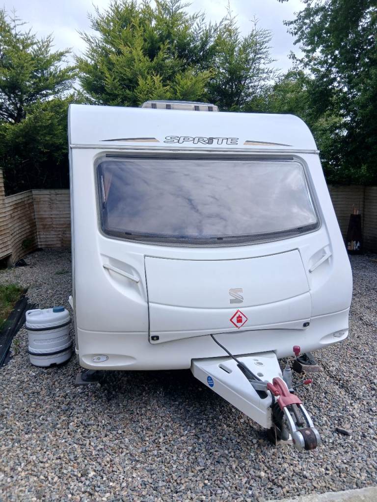 2010 sprite quattro fixed bed