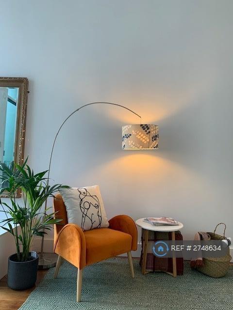 1 bedroom flat in Leith, Edinburgh, EH6 (1 bed) (#2748634)