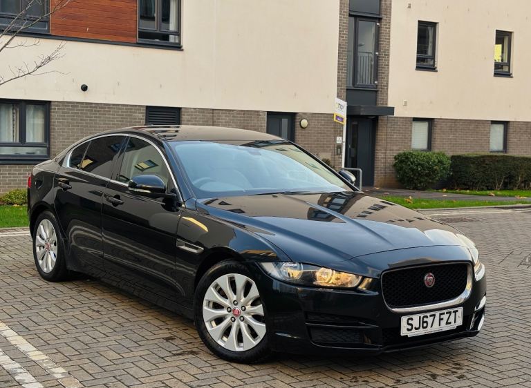 Prestige Edition, Jaguar, XE, Saloon, 2017, Manual, 1999 (cc), 4 doors