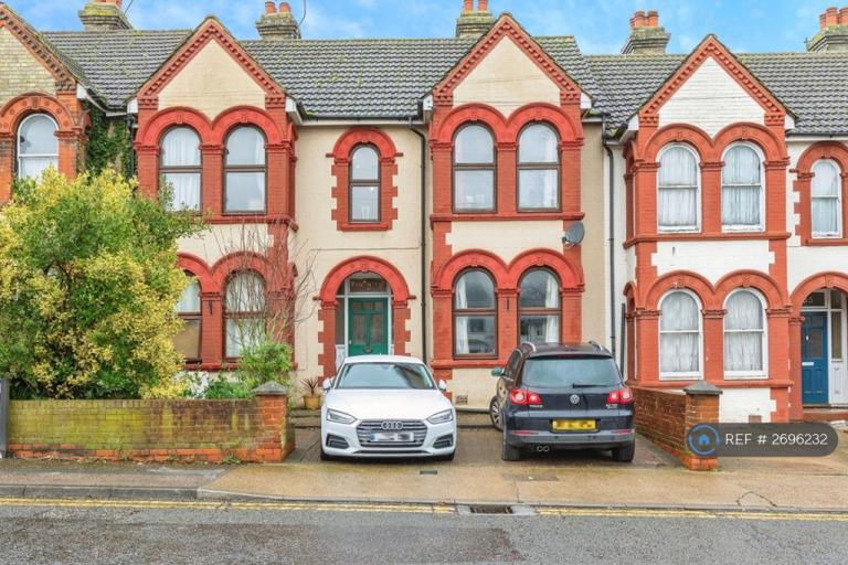 1 bedroom in Nelson Road, Gillingham, ME7 (#2696232)