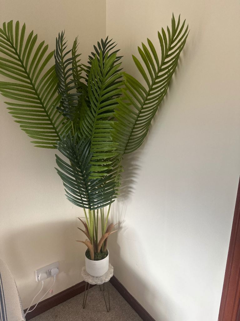 Artificial Palm Tree Plant with Decorative Pot and Stand