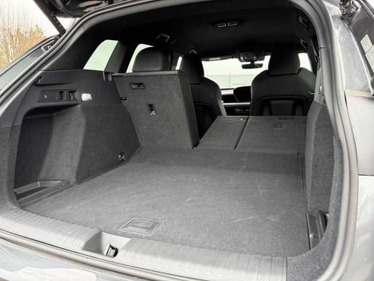 2025 Audi Q6 e-tron 285kW Quattro 100kWh S Line 5dr Auto ESTATE ELECTRIC Automatic