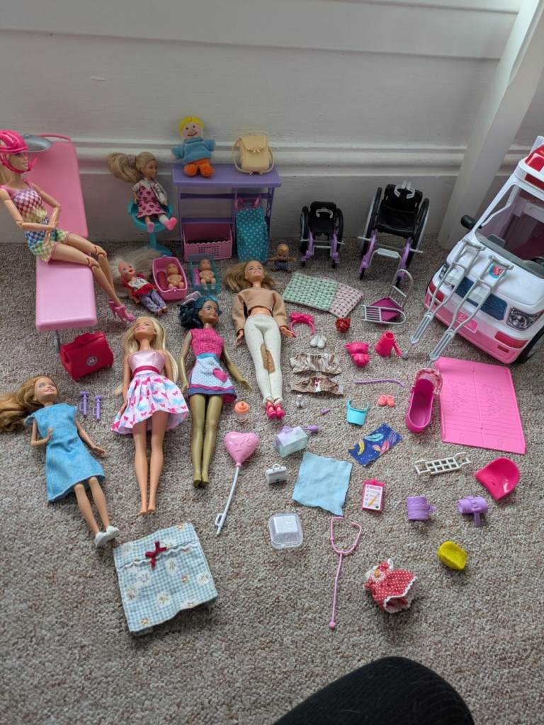 Huge Barbie bundle 