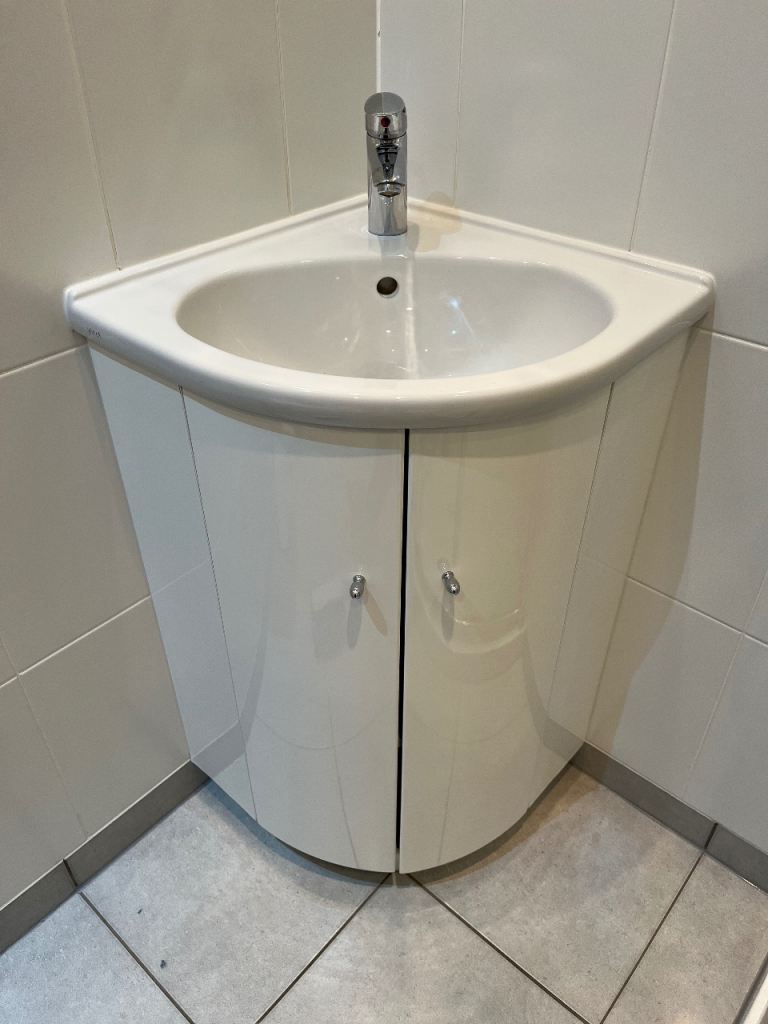  Vanity Unit complete with sink and tap