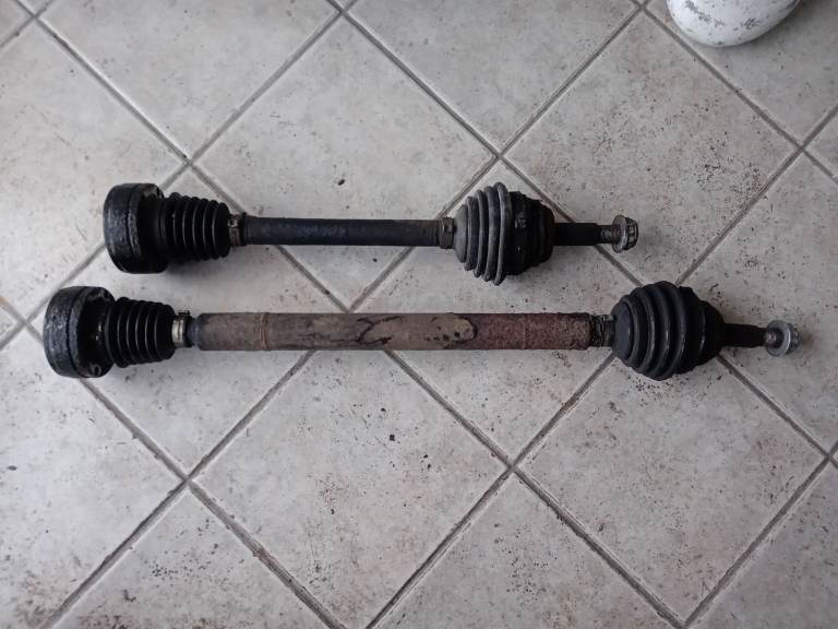 Vw polo 1.9 diesel 1997 drive shaft