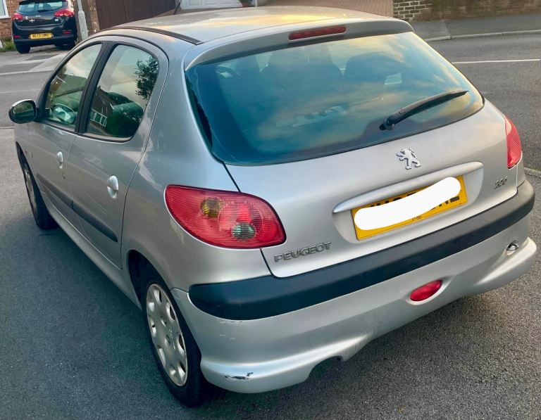 Peugeot 206 🦋🦋 1.4i 16v Zest 2 model 80 bhp Hpi clear Great car (2005 05) 
