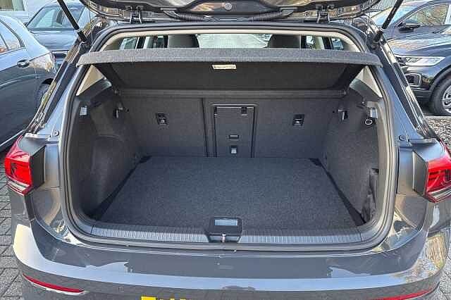 2022 Volkswagen Golf 1.5 TSI Life 5dr Hatchback Petrol Manual