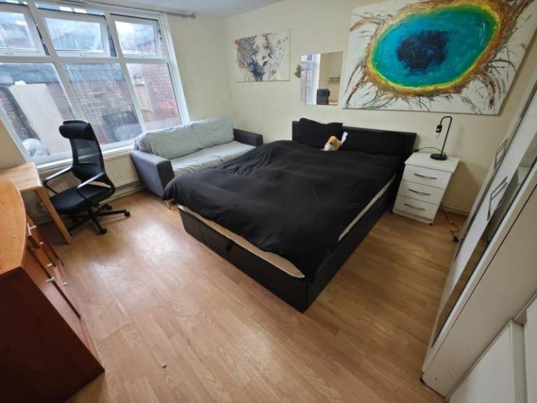 💗 ROOM AVAILABLE FOR RENT 💗