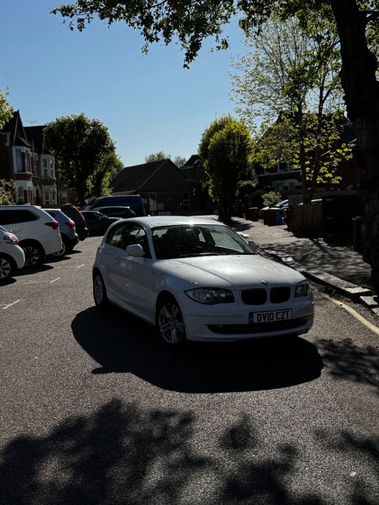 BMW, 1 SERIES, Hatchback, 2010, Manual, 1995 (cc), 3 doors
