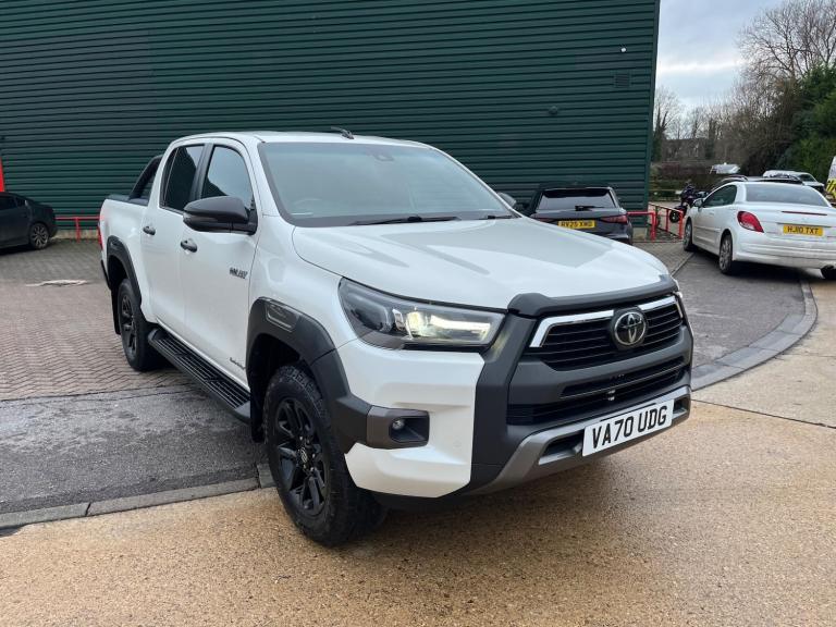2020 Toyota Hilux 2.8 D-4D Invincible X Auto 4WD Euro 6 (s/s) 4dr PICK UP Diesel Automatic