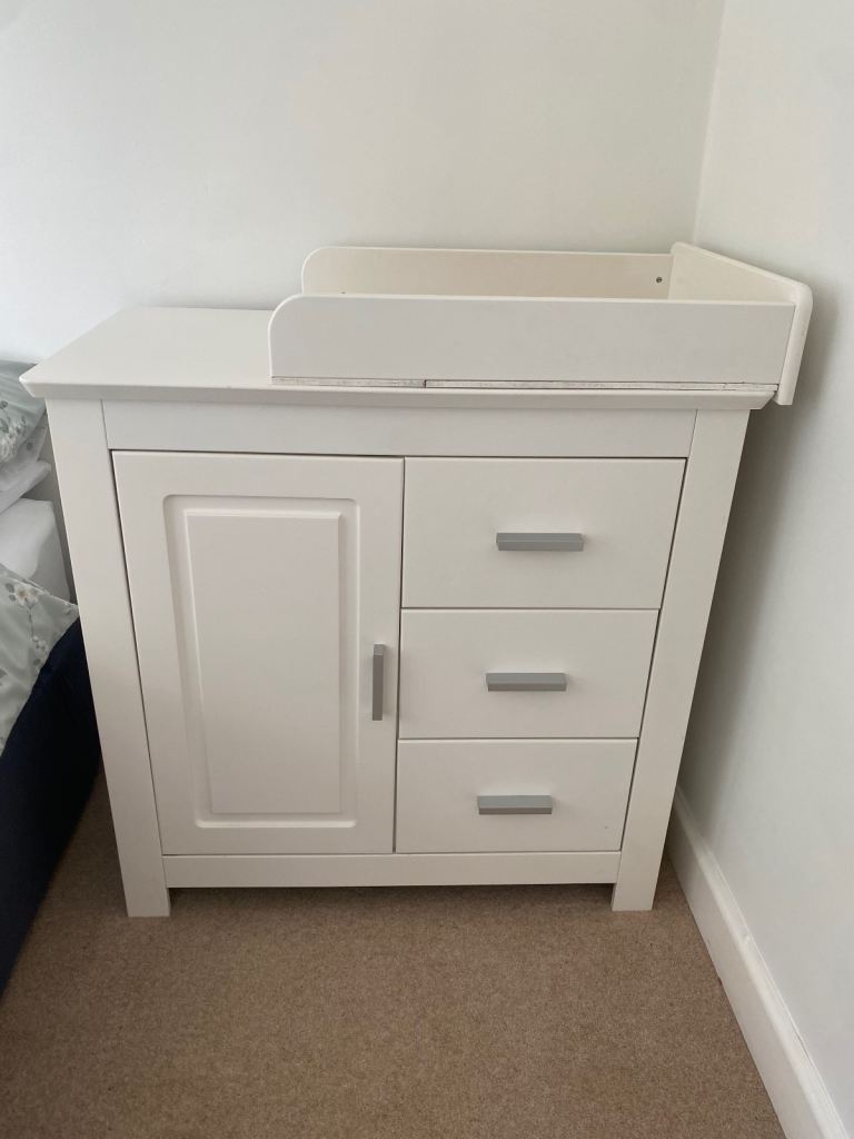 White changing unit, drawers and cupboard - delivery available!