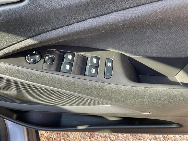 2021 Vauxhall Crossland 1.2 Turbo [130] SE Nav Premium 5dr HATCHBACK PETROL Manual