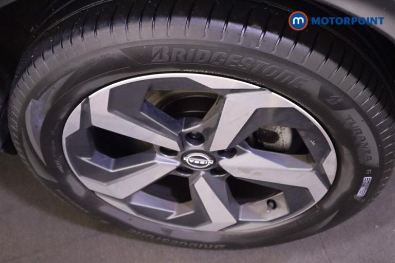 2022 Nissan Qashqai 1.3 DiG-T MH N-Connecta 5dr SUV Petrol Manual