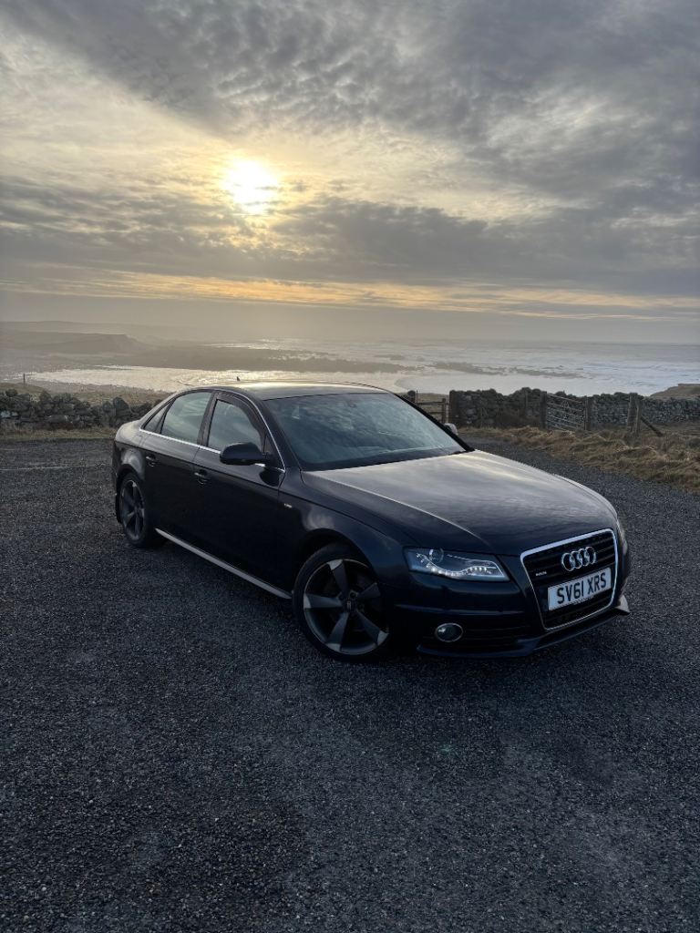 Audi, A4, Saloon, 2011, Semi-Auto, 2967 (cc), 4 doors
